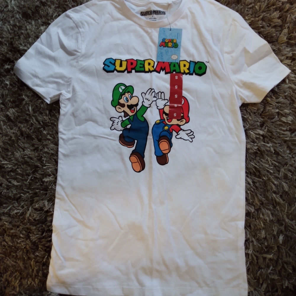 Super Mario t-shirt